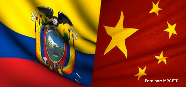 BANDERA_CHINA_ECUADOR